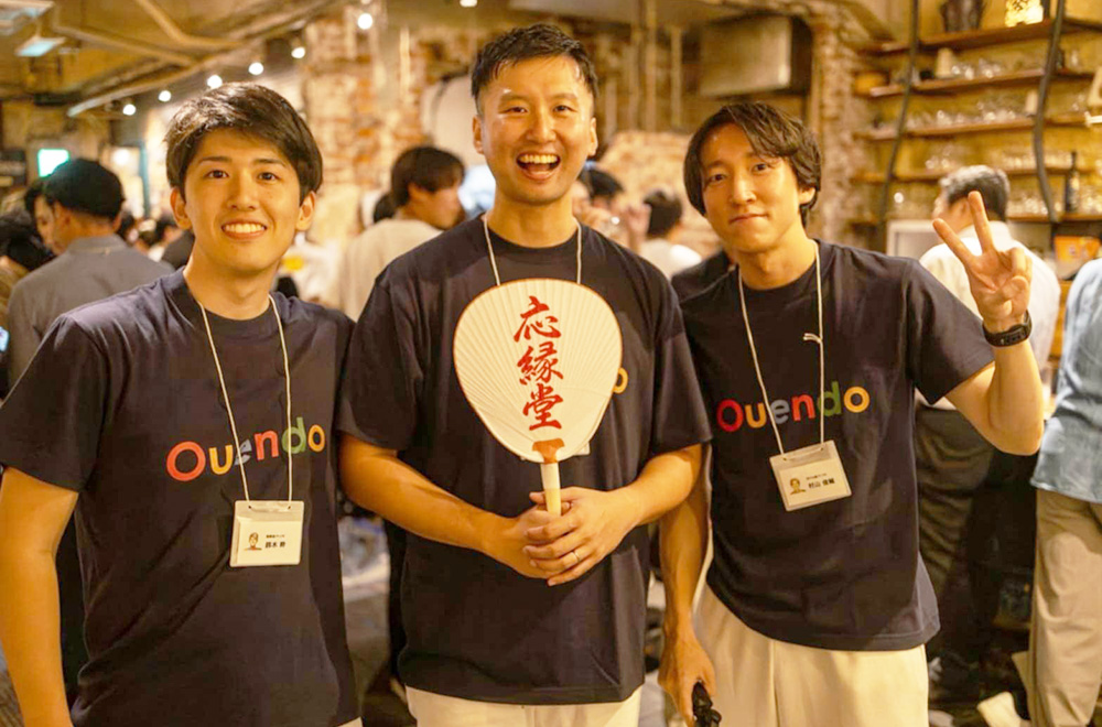 京都市で「アトツギラボ」を展開し、“アトツギ”たちをつなぎ、応援しながら新たな可能性を生み出し、未来へ継承する。