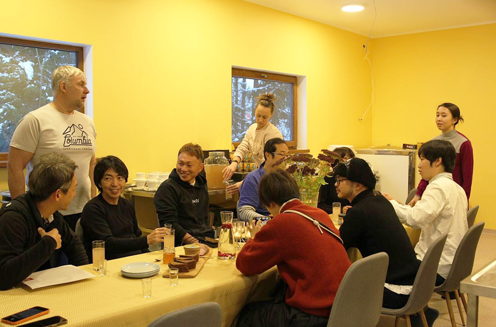 下関市で地方創生やスタートアップを支援し、地域や企業、海外とも連携を築きながら個人の選択肢や可能性を広げる活動を展開。