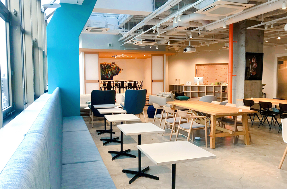 「目の前にいる人の想いに応えたい」をテーマに全国各地でコワーキング施設を企画・運営。