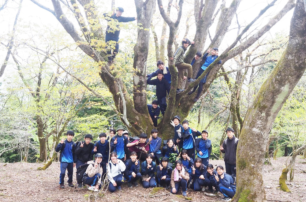 高校の部活動を通して、京都府宮津市の人たちと関わりながら、生徒たちに故郷を大切に思う心を醸成していきたい。