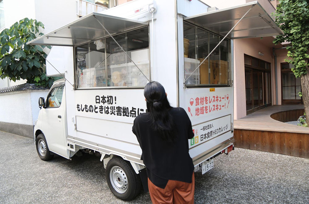 有事の際、その場が災害拠点になるフルカスタムされた日本初のキッチンカー