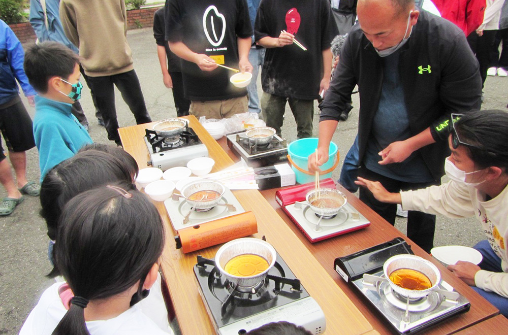 琵琶湖版SDGsを運営し、滋賀県内の行政や企業、地域を連携させて琵琶湖の環境保全と地域活性化に尽力。